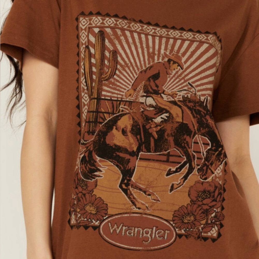 WRANGLER WOMEN'S COWBOY BOYFRIEND SHORT SLEEVE GRAPHIC TEE